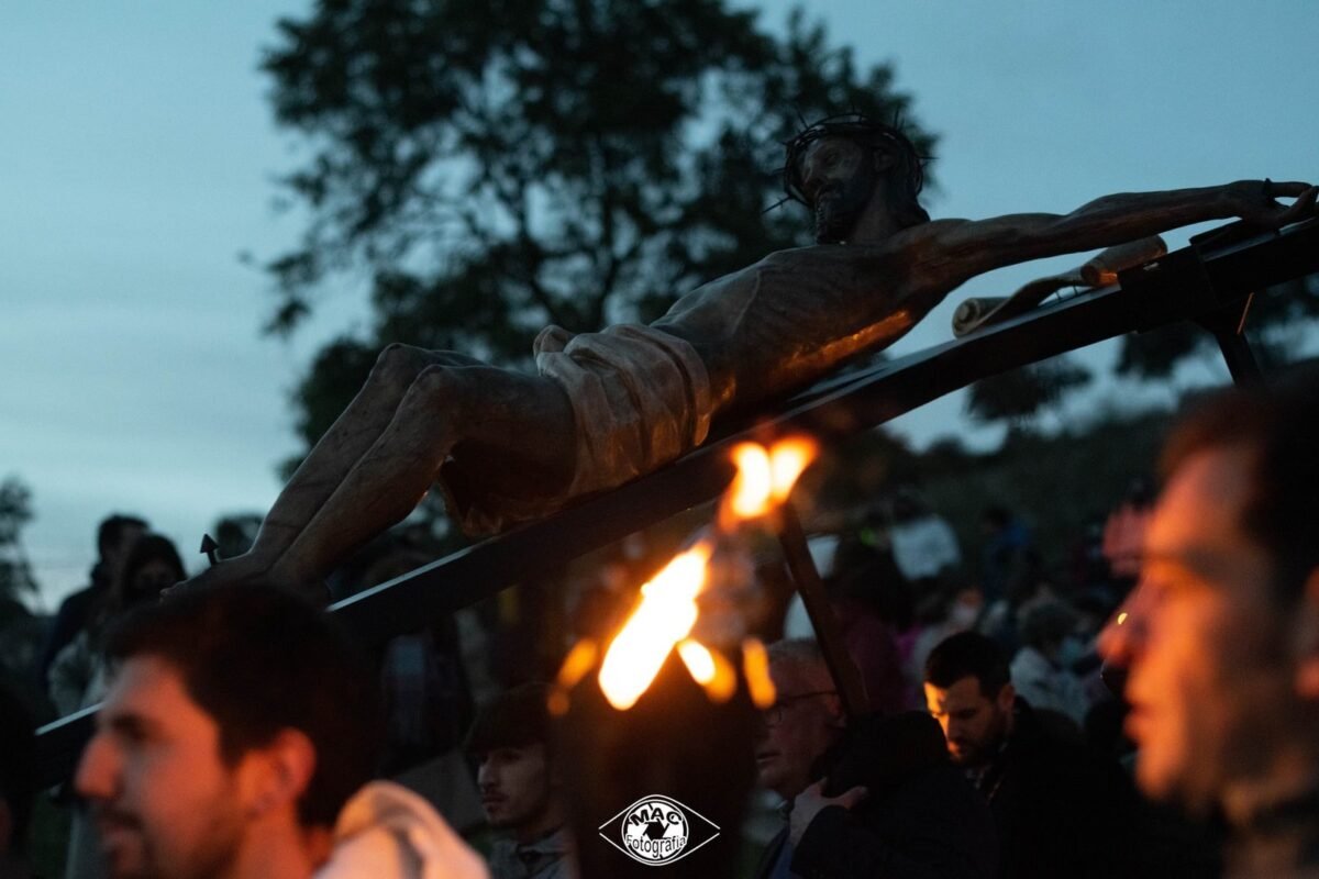 Los Solemnes Vía Crucis y traslados protagonizan el fin de semana cofrade egabrense